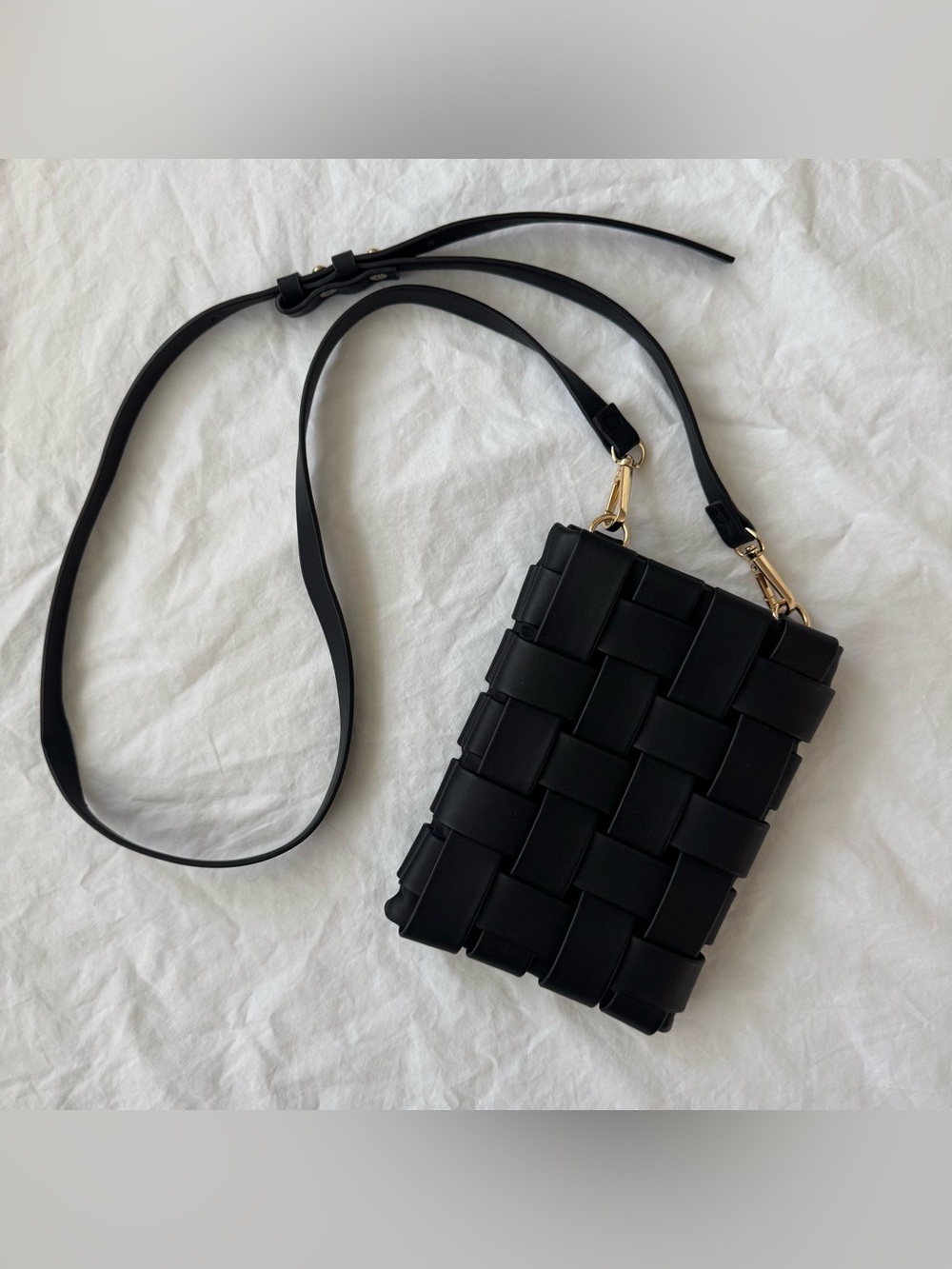 Anthropologie Woven Black Crossbody
Vegan Leather Bag